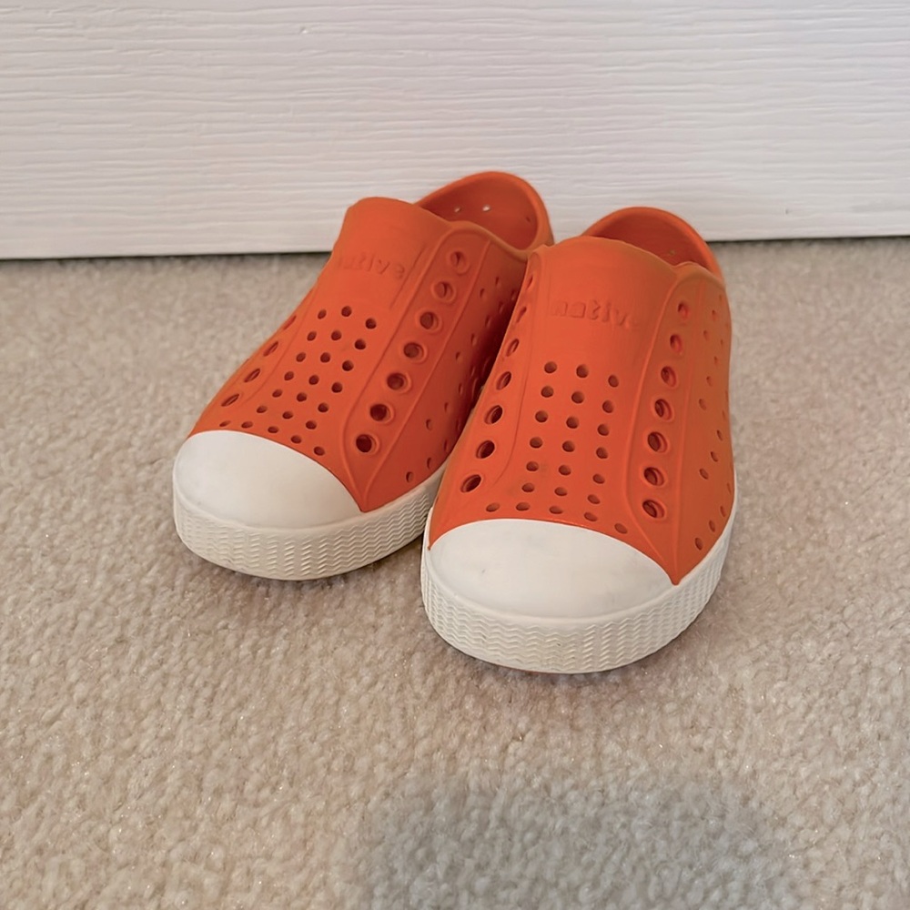 Native Slip on Shoes, toddler size 8